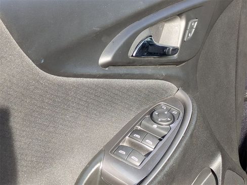 Used 2023 Chevrolet Malibu LT image 13