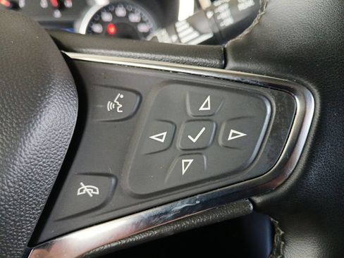 Used 2024 Chevrolet Equinox LT FWD image 22