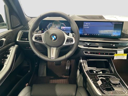 New 2026 BMW X5 xDrive40i w/ M Sport Package AWD/4WD image 23