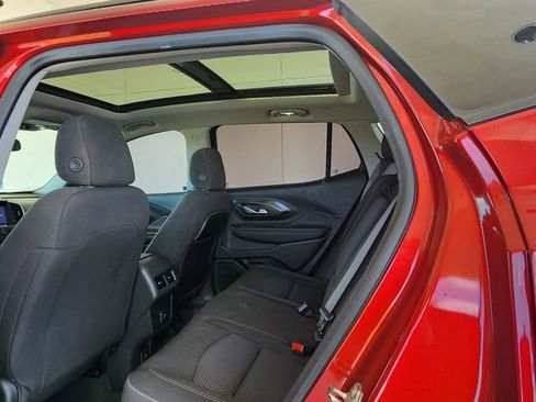 Used 2022 GMC Terrain SLE w/ Driver Convenience Package FWD image 19