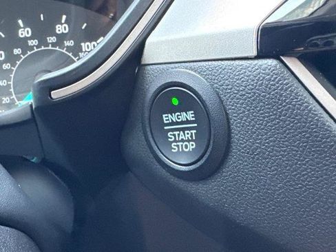 Certified 2022 Ford Escape SE AWD/4WD image 19