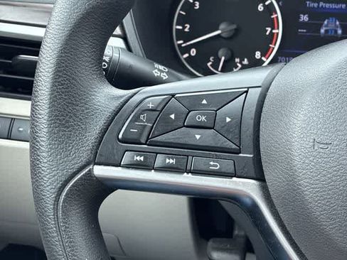 Used 2023 Nissan Altima 2.5 SV FWD image 24