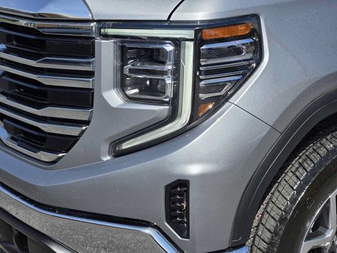Certified 2023 GMC Sierra 1500 SLT RWD image 8