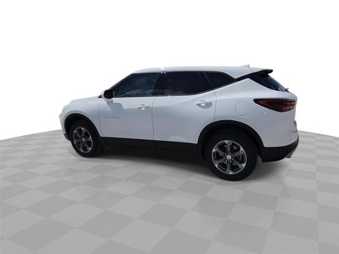 Used 2024 Chevrolet Blazer LT w/ Driver Confidence Package FWD image 6
