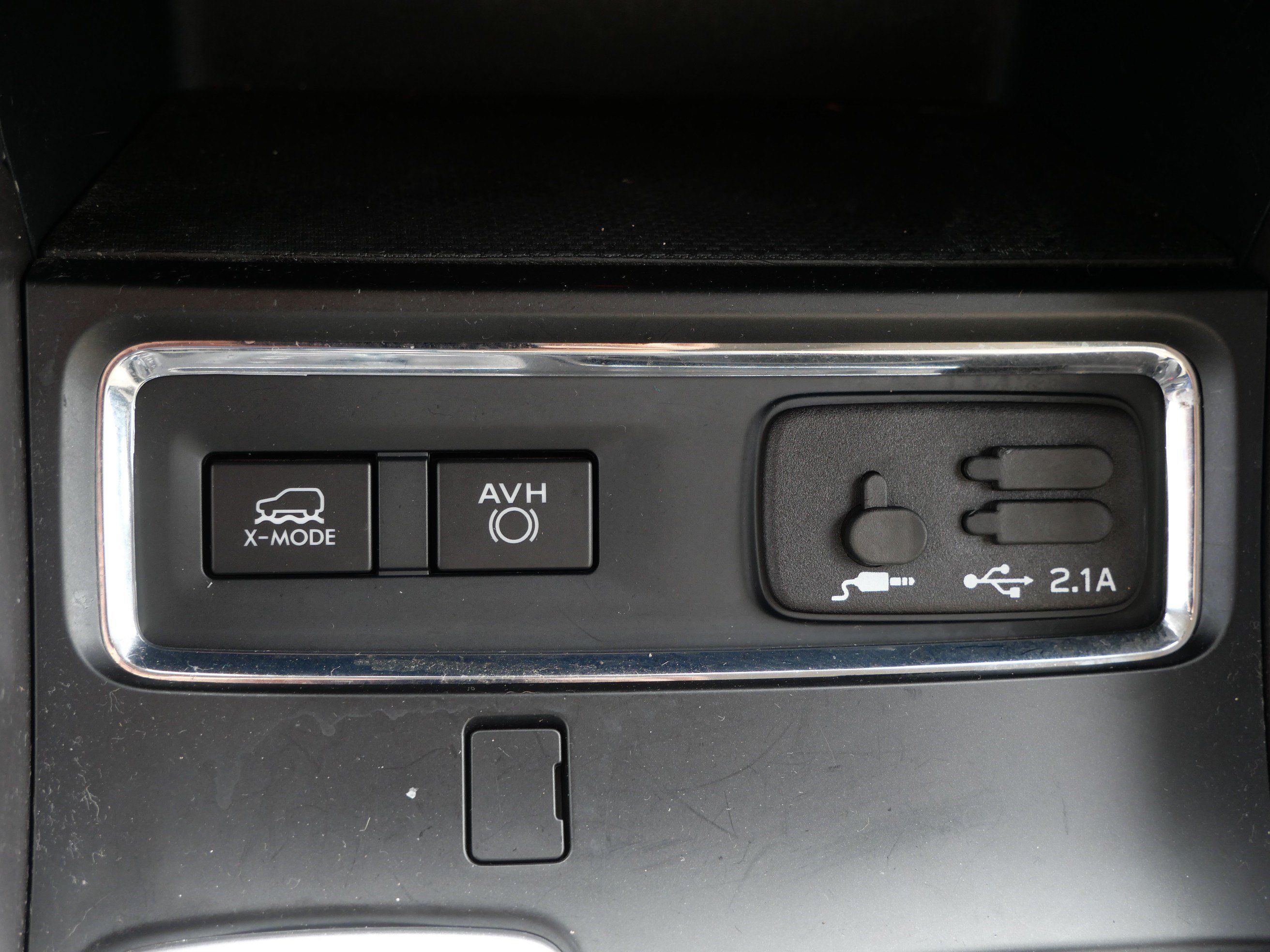 Used 2022 Subaru Ascent Premium w/ Convenience Package AWD/4WD image 32