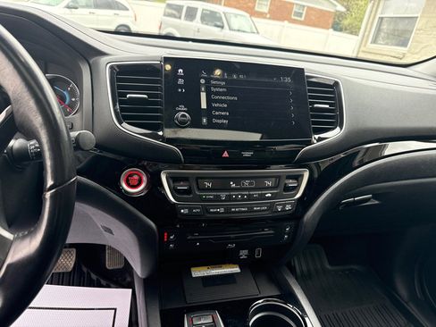 Used 2019 Honda Pilot Elite image 21