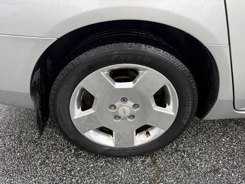 Used 2008 Chevrolet Impala SS w/ Convenience Package image 16