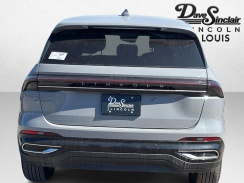 New 2026 Lincoln Nautilus Premier AWD/4WD image 6