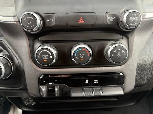 Used 2024 RAM 2500 Big Horn w/ Bed Utility Group image 28