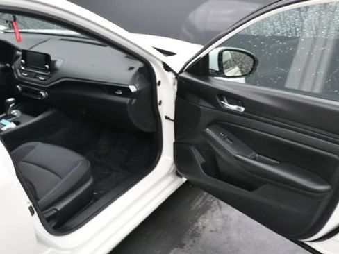 Used 2021 Nissan Altima 2.5 S FWD image 12