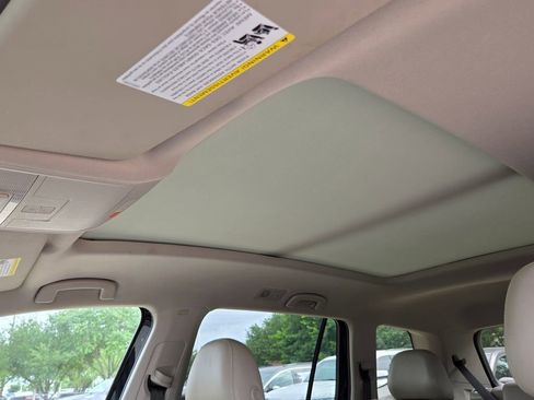 Used 2022 Volkswagen Atlas SE AWD/4WD image 14