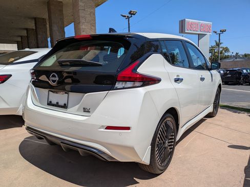 New 2025 Nissan Leaf SV Plus image 5