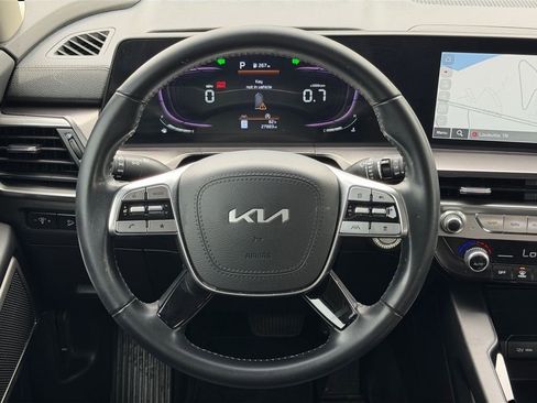 Used 2023 Kia Telluride LX FWD image 18