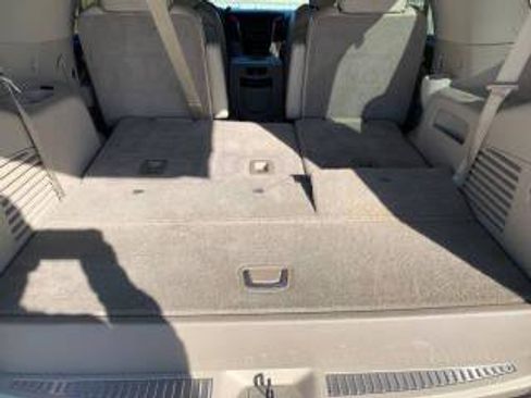 Used 2017 Cadillac Escalade Premium Luxury image 21