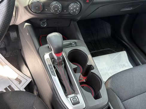 Used 2024 Chevrolet Trax RS w/ Driver Confidence Package FWD image 17