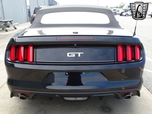 Used 2015 Ford Mustang GT Premium image 6