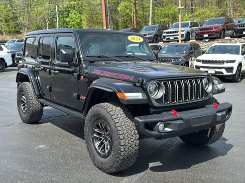 Certified 2024 Jeep Wrangler Unlimited Rubicon AWD/4WD image 12
