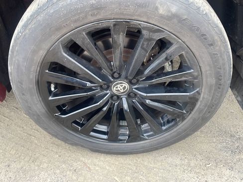 Used 2023 Toyota Highlander XSE image 22