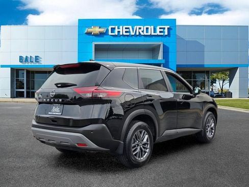 Used 2023 Nissan Rogue S FWD image 3