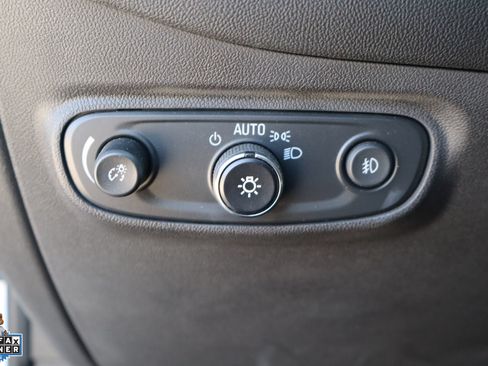 Used 2020 Chevrolet Equinox LT FWD image 14