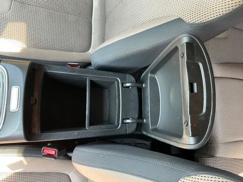 Used 2022 Hyundai Santa Fe SEL FWD image 19