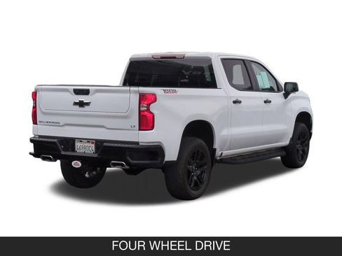 Used 2025 Chevrolet Silverado 1500 LT Trail Boss w/ Protection Package AWD/4WD image 9