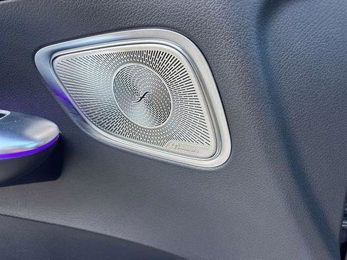 Used 2025 Mercedes-Benz GLC 300 4MATIC image 19