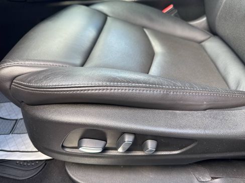 Used 2019 Cadillac XT5 Premium Luxury AWD/4WD image 17