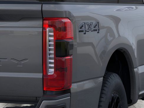 New 2026 Ford F250 XLT w/ XLT Premium Package image 21