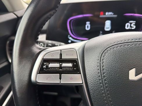 Used 2025 Kia Telluride S image 34