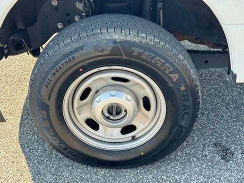 Used 2022 Ford F250 XL w/ Power Equipment Group AWD/4WD image 17