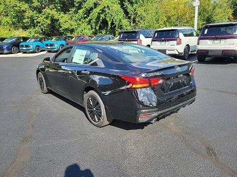 Used 2025 Nissan Altima 2.5 SV w/ SV Special Edition Package image 3