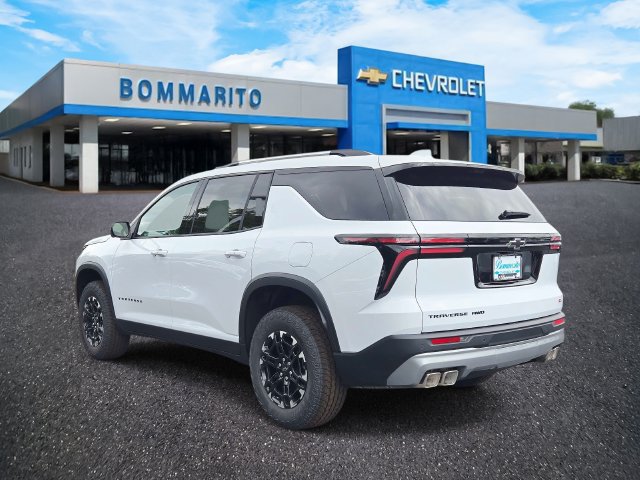 New 2027 Chevrolet Traverse Z71 w/ Driver Confidence Package AWD/4WD image 3