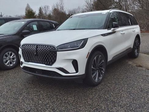 New 2025 Lincoln Aviator Reserve w/ Equipment Group 201A image 3