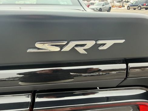 Used 2015 Dodge Challenger SRT Hellcat image 14