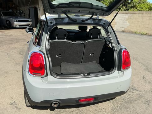 Used 2015 MINI Cooper 2-Door Hardtop image 25