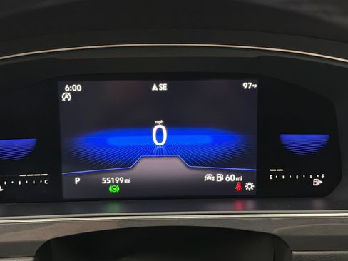 Used 2022 Volkswagen Tiguan SE R-Line FWD image 24