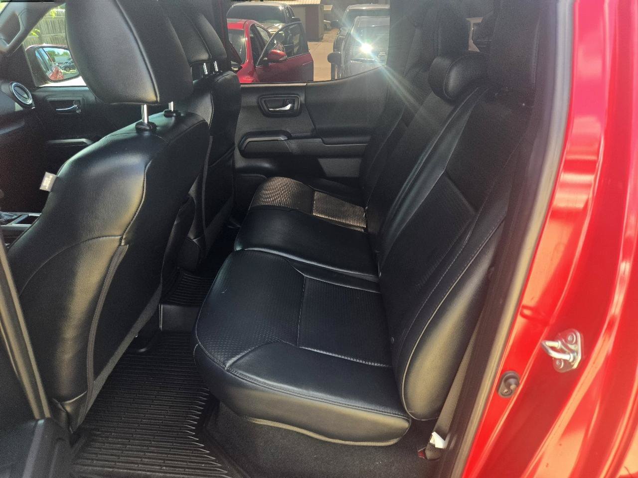 Used 2020 Toyota Tacoma TRD Sport w/ TRD Premium Sport Package RWD image 21
