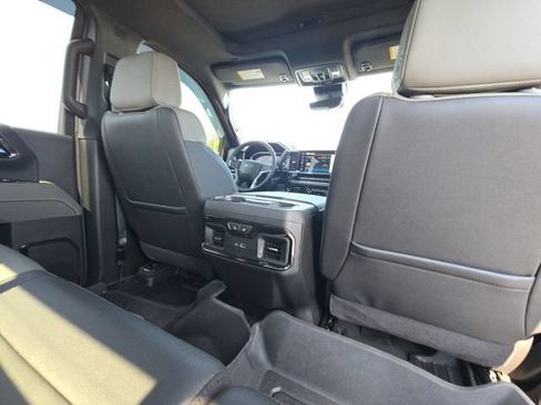 Used 2026 Chevrolet Silverado 2500 ZR2 w/ LPO, Dark Essentials Package AWD/4WD image 18
