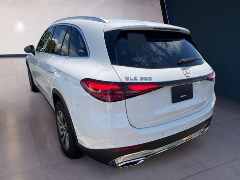 Used 2026 Mercedes-Benz GLC 300 4MATIC image 3