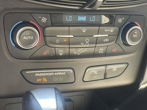 Used 2018 Ford Escape SEL w/ SEL Sport Appearance Package FWD image 20