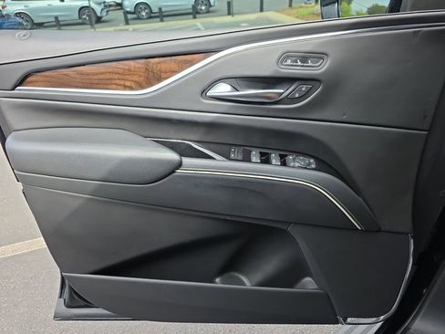 Used 2023 Cadillac Escalade Sport Platinum w/ LPO, ONYX Package image 19