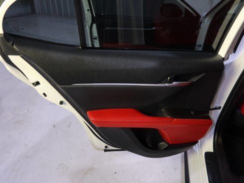 Used 2021 Toyota Camry XSE image 31