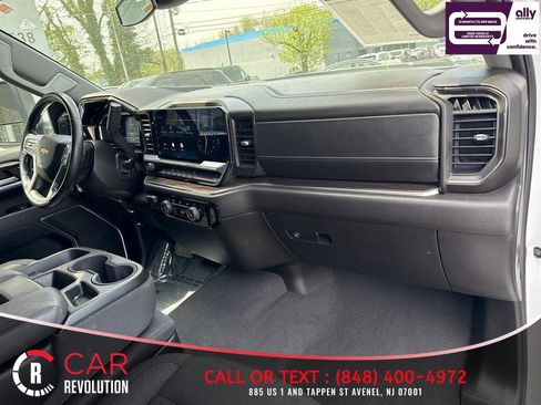 Used 2024 Chevrolet Silverado 2500 LT AWD/4WD image 40