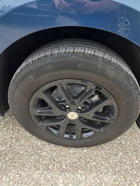 Used 2024 Chevrolet Equinox LS FWD image 10