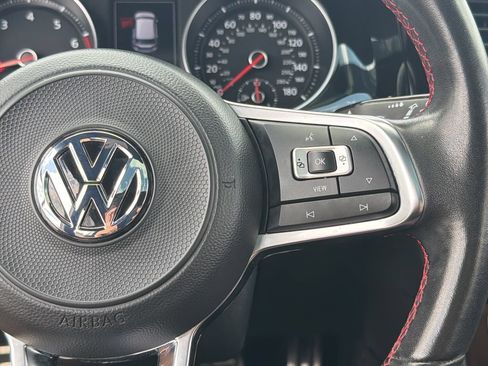 Certified 2020 Volkswagen GTI SE FWD image 12