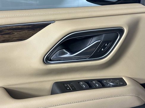 Used 2023 Chevrolet Tahoe Premier image 11