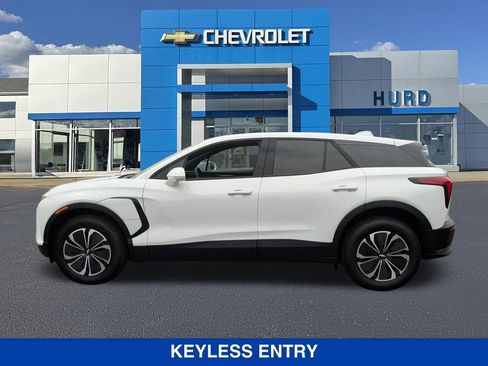 New 2025 Chevrolet Blazer EV LT image 7