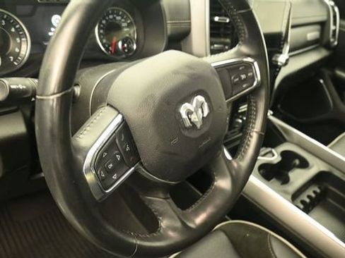 Used 2024 RAM 1500 Laramie AWD/4WD image 16