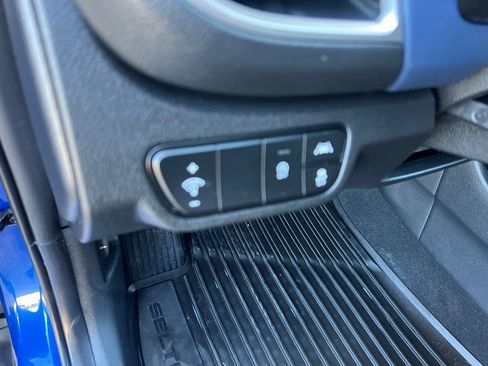 Certified 2023 Kia Seltos S w/ Navigation Package FWD image 50